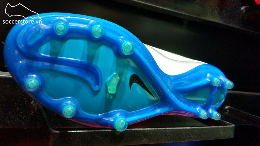 nike hypervenom phatal 1 white